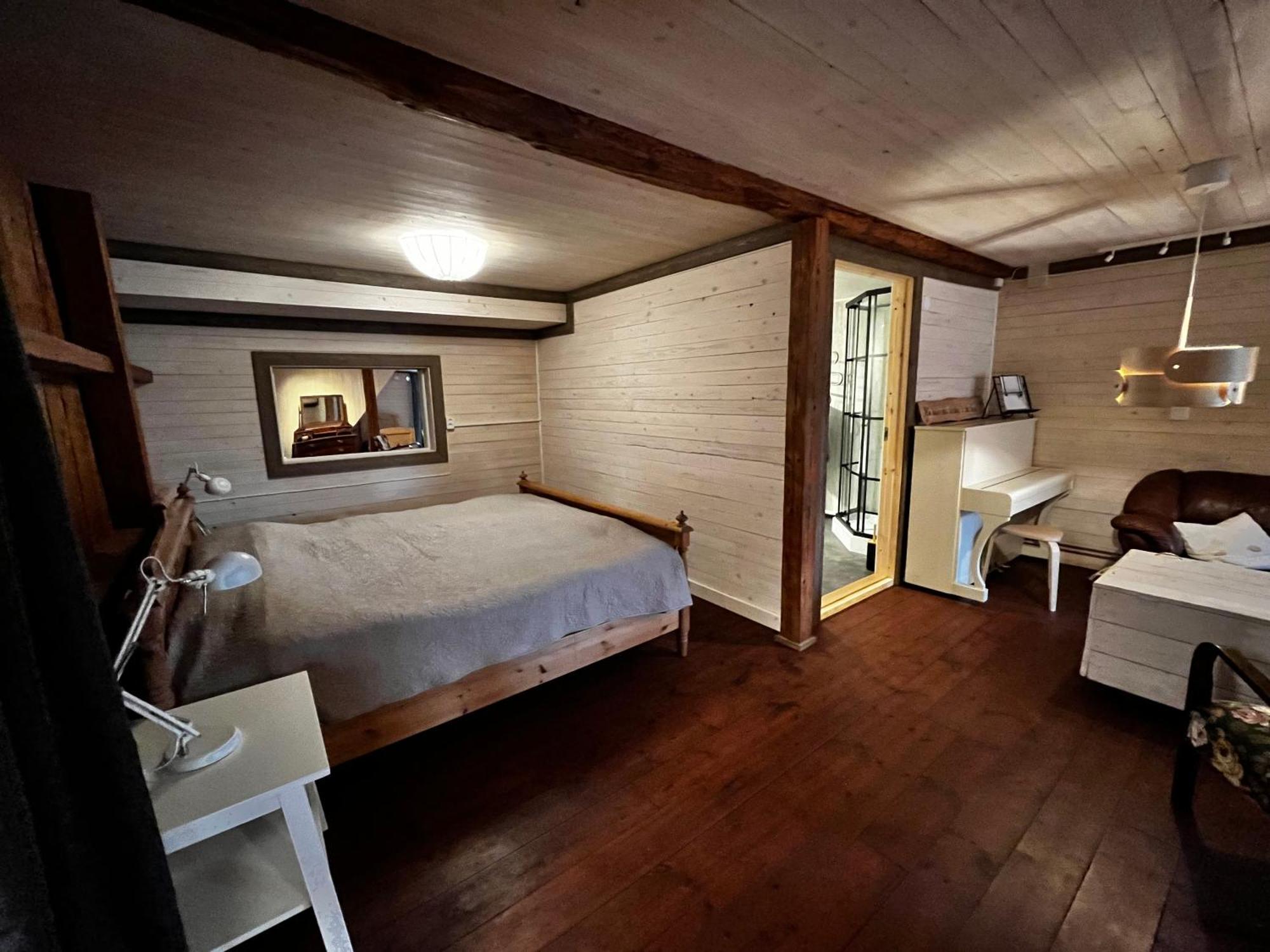 Flora Dekor Gaestgard Guest House Alingsas Exterior photo